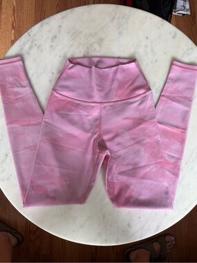 Alo High Waisted Vapor Camo Yoga Leggings